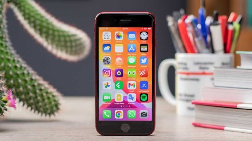 The iPhone SE 4 is coming for the best budget phone throne