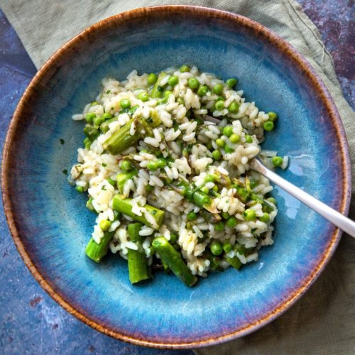 Veganes Risotto mit grünem Spargel