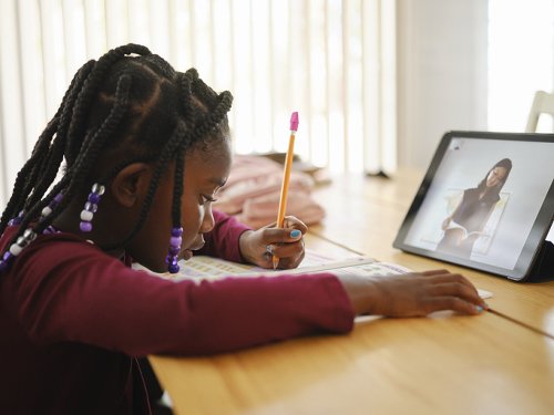 Mom Goes Viral After Tweeting Grievances With 4th Grader’s “Zoom