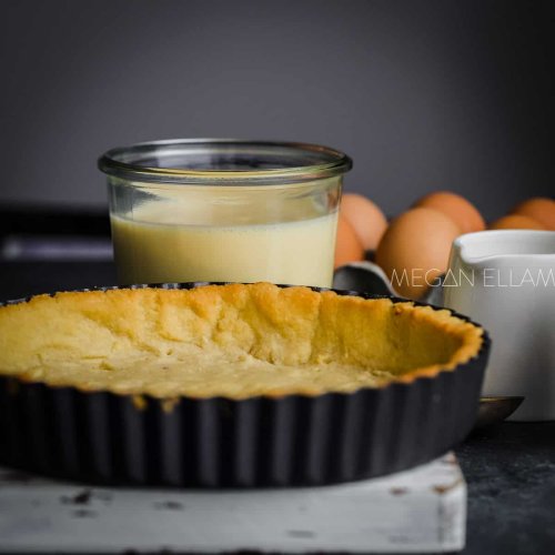 Almond Flour Pie Crust {Vegan + Paleo Options}