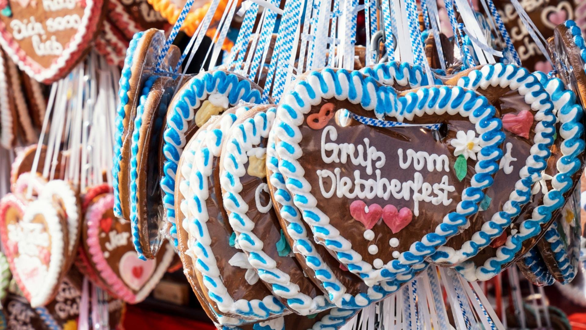 Sneaker zum Dirndl: Ist das erlaubt?