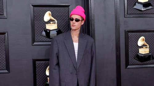 "Umwerfend schlecht": Justin Biebers Grammy-Outfit sorgt für Wirbel