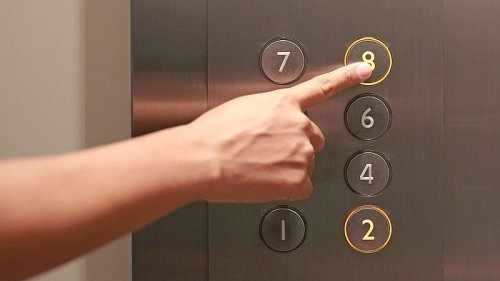 Geheimer Fahrstuhltrick: So fährt jeder Aufzug nur wohin du willst