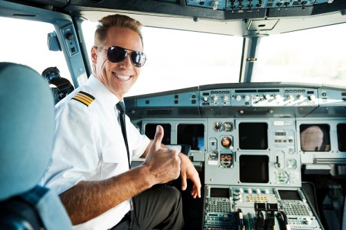 Krass: Pilot fliegt pikante Botschaft in den Himmel