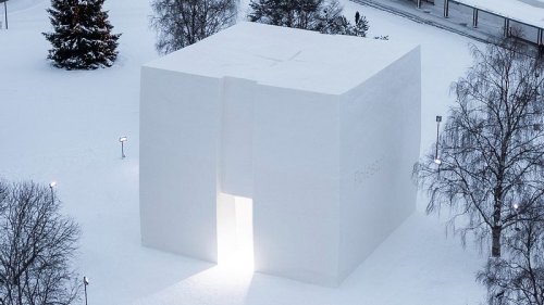 "Snow Space": DAS ist das weltweit erste Auto-Haus aus Schnee!