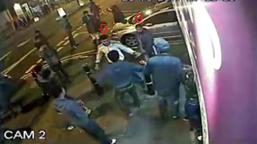 6 Proleten attackieren 2 Boxer auf Straße - großer Fehler!