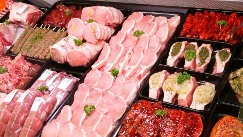 "Essen Sie Fleisch": Metzgerei sorgt mit Werbung für Wirbel!