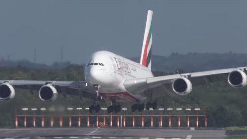 Beinahe Katastrophe: Airbus A380 landet während Horror-Sturm