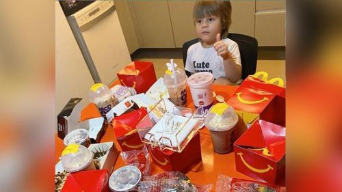 XXL-Bestellung! Dreijähriger hat Hunger – und ruft bei McDonald's an