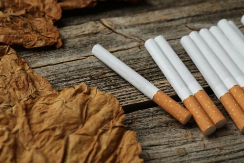 Dans ce pays, fumer dans son salon est désormais interdit et sévèrement sanctionné