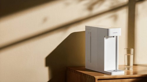 Oubliez la bouilloire : ce nouvel appareil va la remplacer, il chauffe (beaucoup) plus vite et consomme jusqu’à 50 % d’énergie en moins