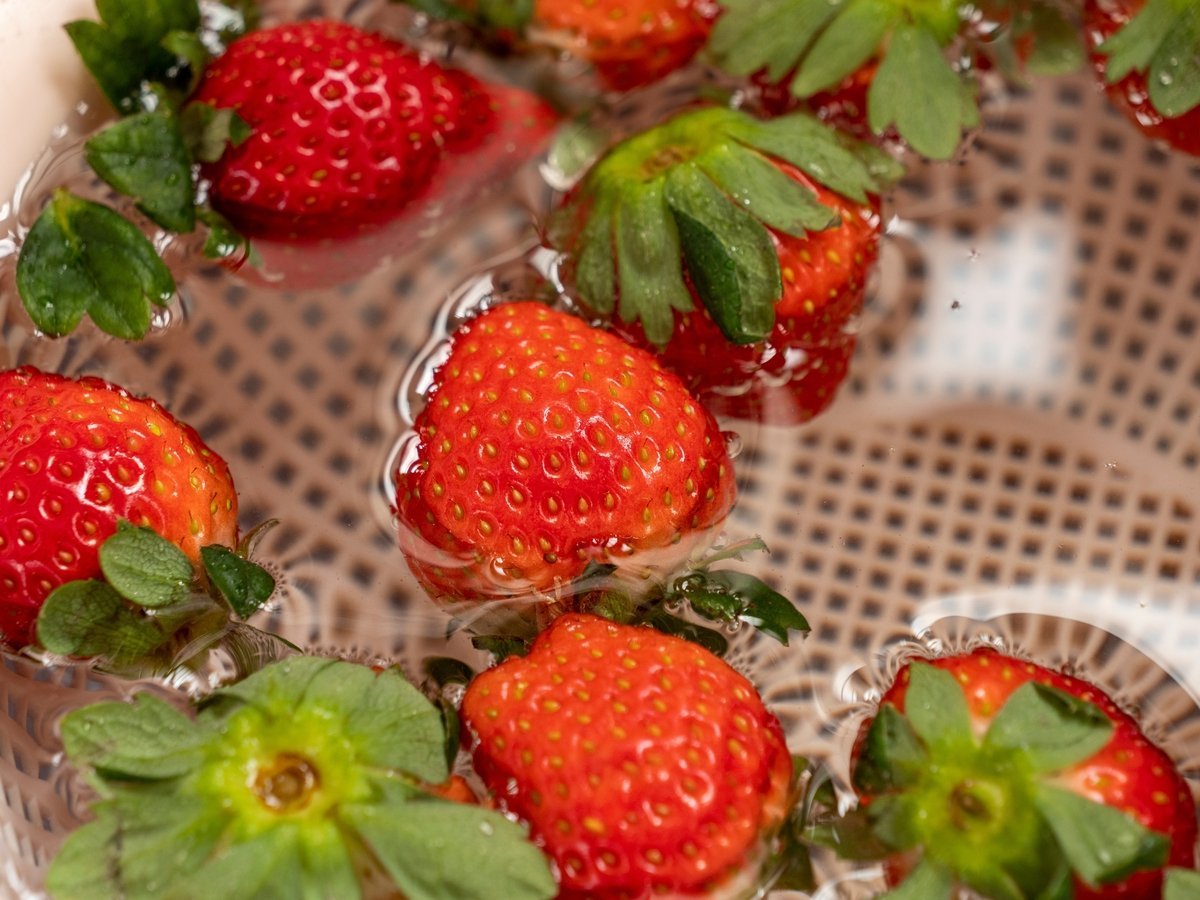 Les fraises de ce pays d’Europe envahissent les supermarchés français, mais ce sont les plus chargées en pesticides