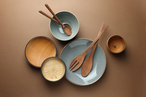 Cette vaisselle que vous utilisez tous les jours est toxique et pourrait disparaître des cuisines : voici par quoi la remplacer