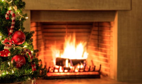 Risque d'incendie à Noël : l'objet à placer près du sapin dès maintenant (pour éviter le pire)