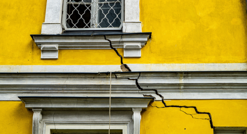 La canicule peut sérieusement endommager votre maison : voici les risques !