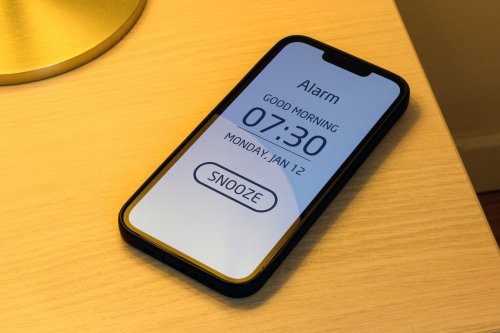 Le réveil (même de nos téléphones) est dépassé : ce nouvel objet vous sort du lit sans stress (et vous met de bonne humeur)