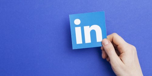 How to Improve Your LinkedIn Profile Using AI