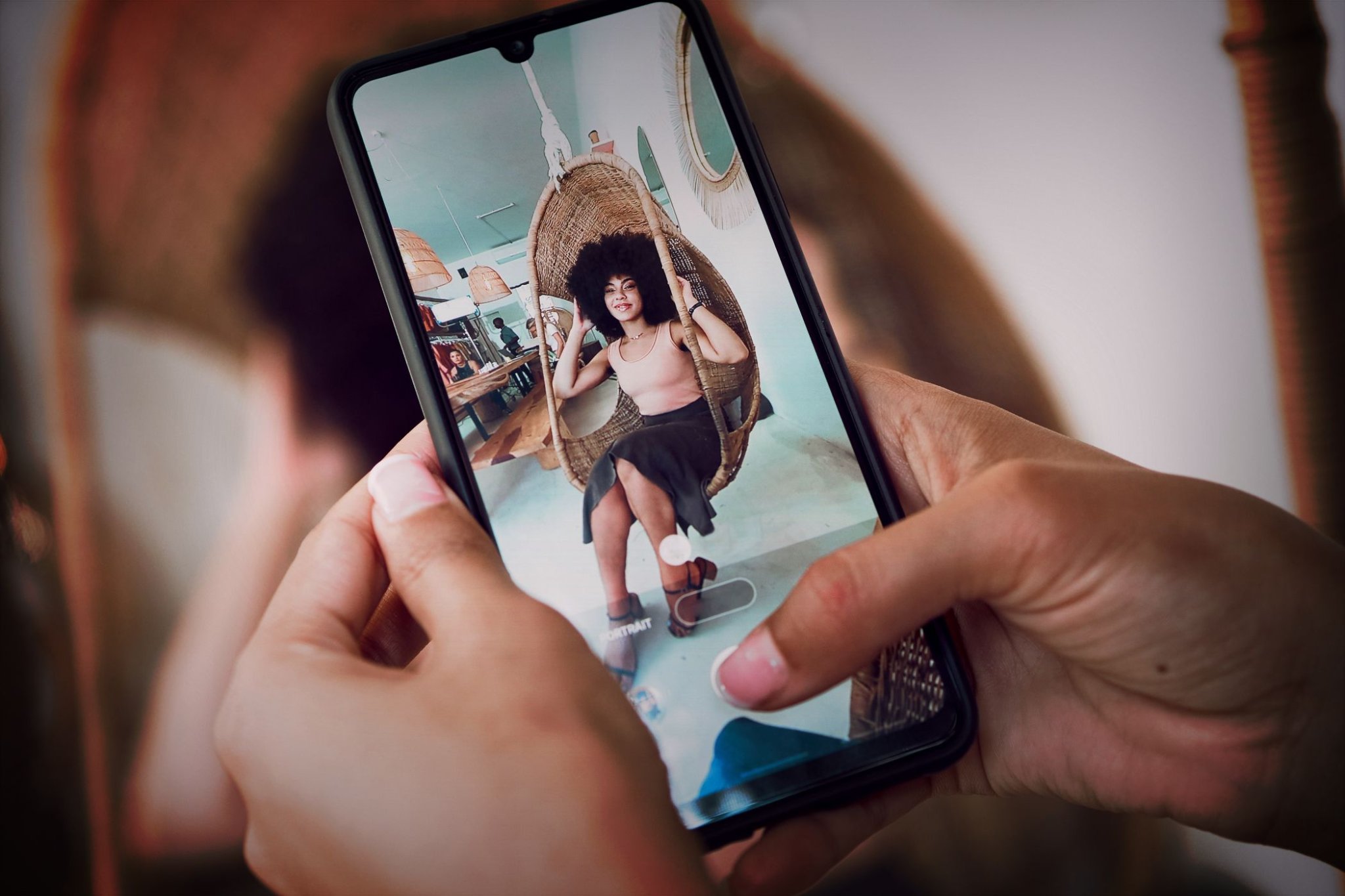 Take Better Smartphone Photos by Unlearning These Bad Habits
