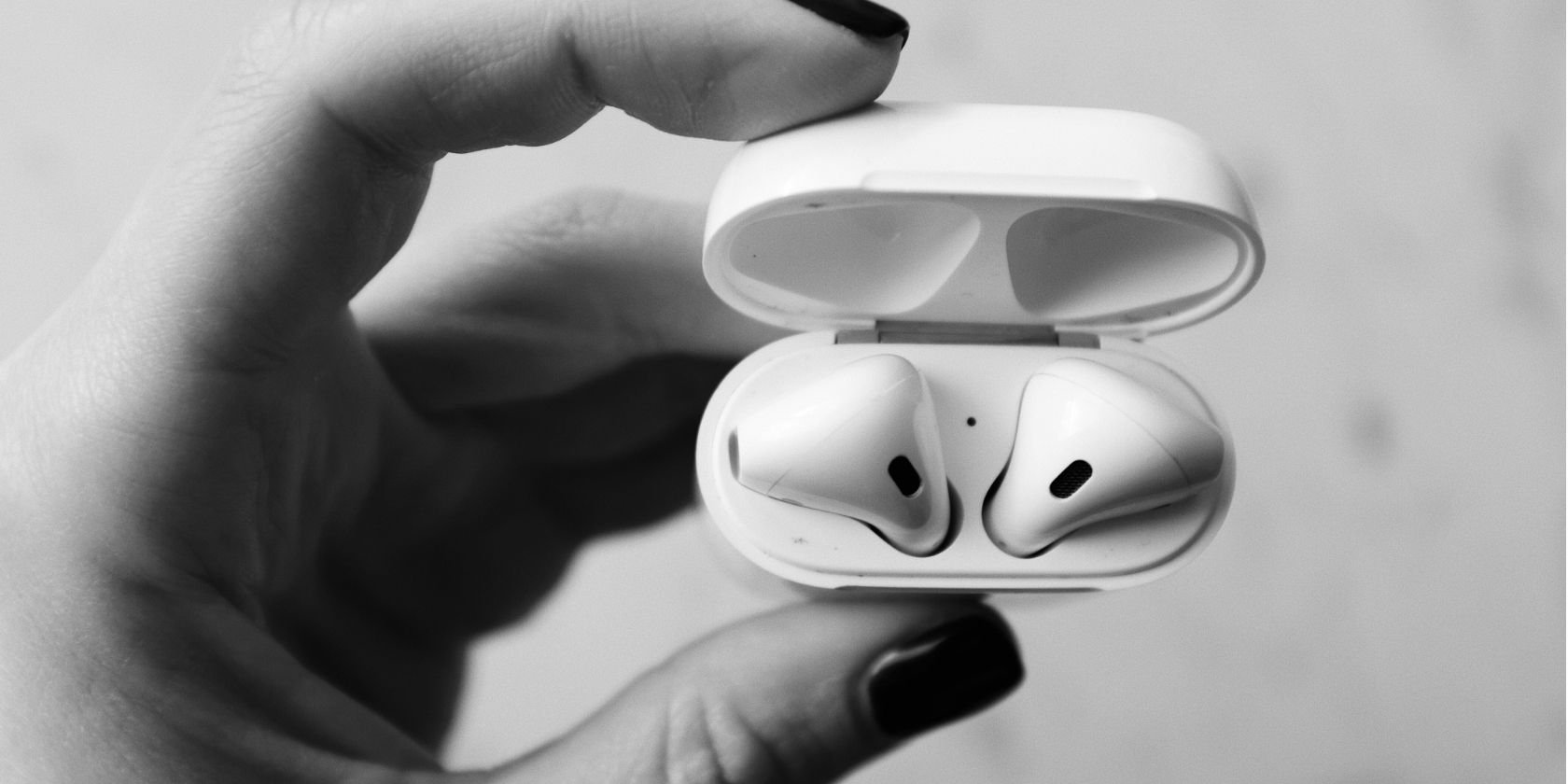 4 Places You Can Find the Serial Number for Your AirPods