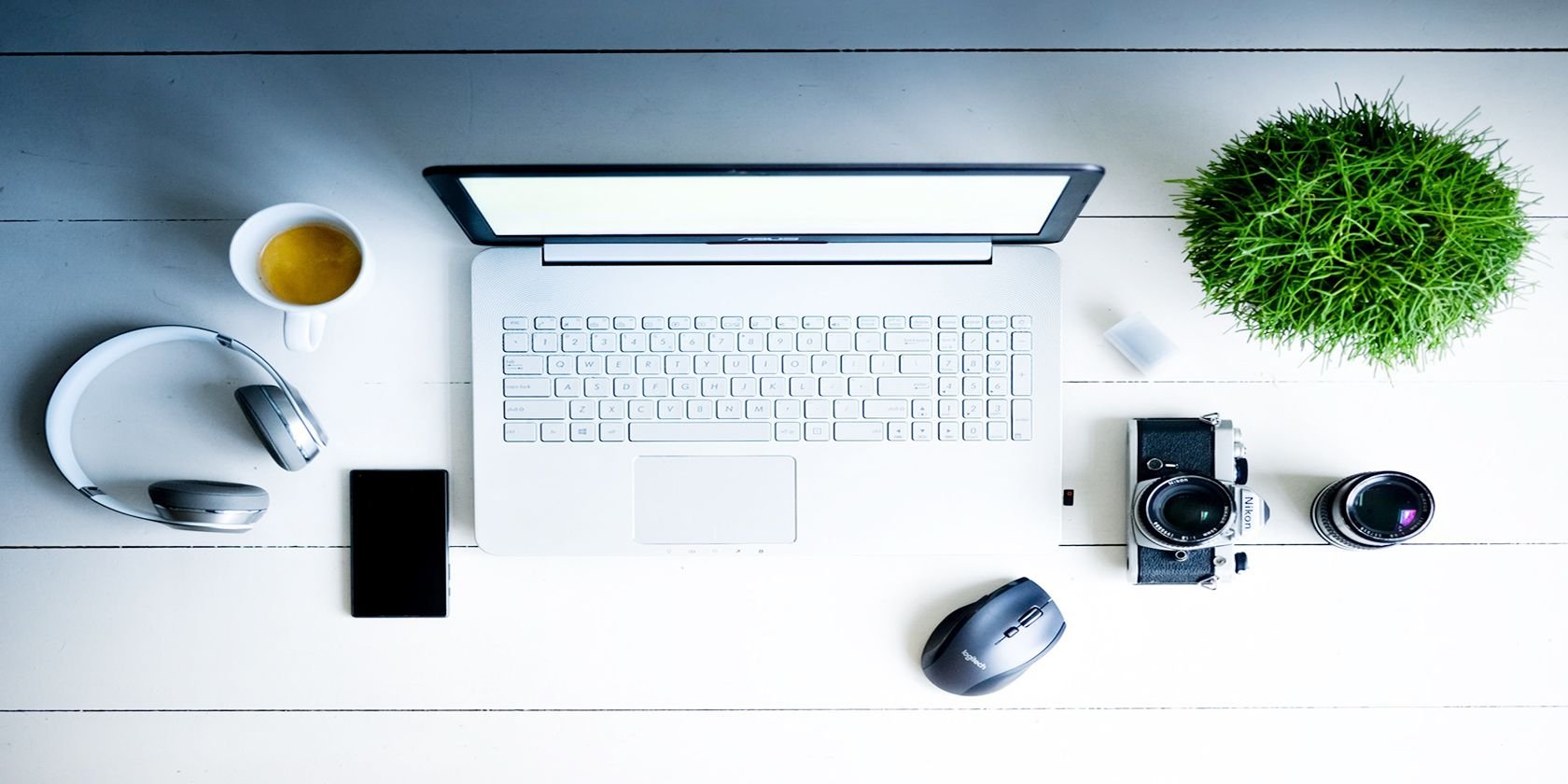 10 Ways to Boost Productivity by Decluttering Your Workstation