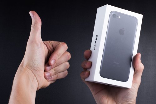 9 Ways to Use an Old iPhone Instead of Selling It