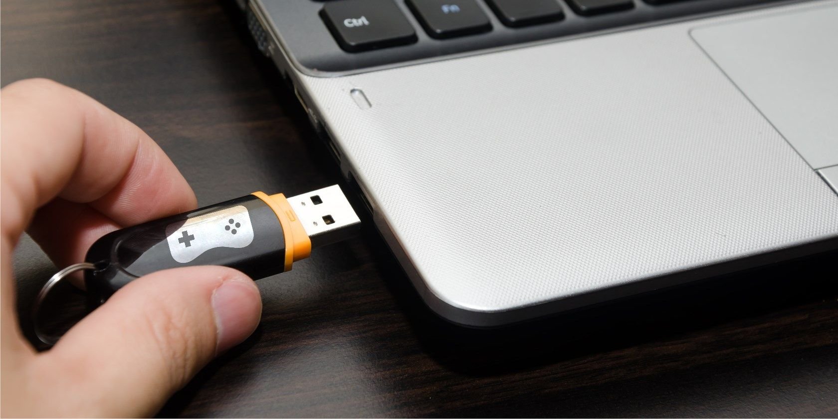 10 Practical Uses for a USB Flash Drive You Didn't Know About