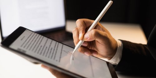 The 6 Best AI Note-Taking Apps to Take Better Notes