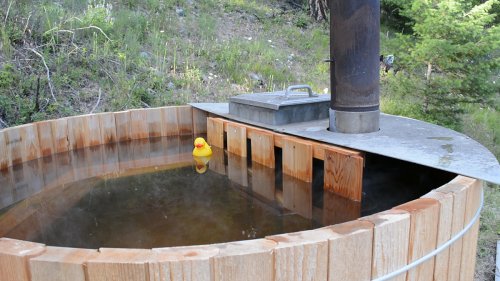 Build a Rustic Cedar Hot Tub for Under $1,000