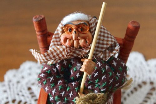 La Befana: all you need to know about Italy's most beloved witch (with coloring sheet for kids) | Mama Loves Italy