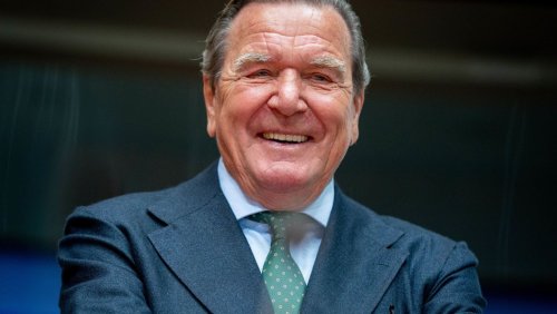 Altkanzler Schröder für Gazprom-Aufsichtsrat nominiert