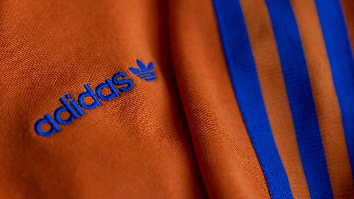 Klage gegen Entlassung: Ex-Mitarbeiterin beklagt angeblichen Rassismus bei Adidas