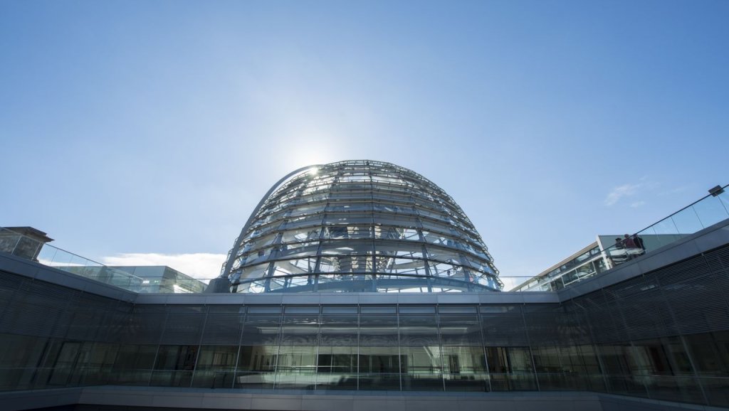 News, Trends und Insider-Geschichten aus der Wirtschaft - cover