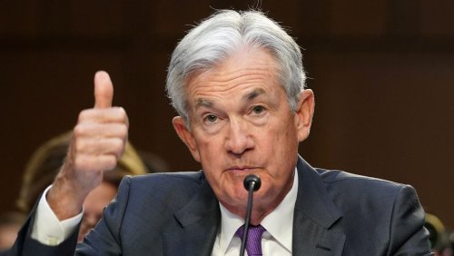 Börse: Dax steigt vor Fed-Zinsentscheid, Bitcoin über 28.000 Dollar