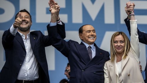 Niedrige Wahlbeteiligung: Radikale Rechte feiert Wahlsieg in Italien