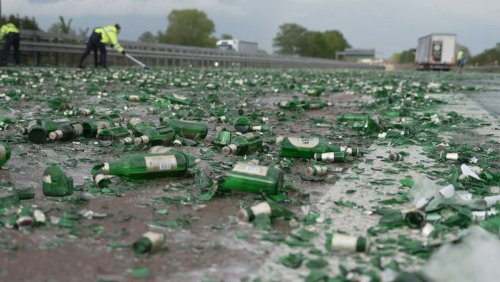 Neuer Engpass Brau-Branche befürchtet Bierflaschen-Knappheit