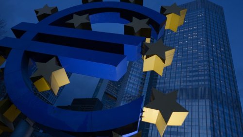 Frankfurter Wahrzeichen: Euro-Skulptur droht die Versteigerung