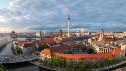 Erstmals mehr als 100 Milliarden Euro Investoren stecken Rekordsumme in deutsche Immobilien