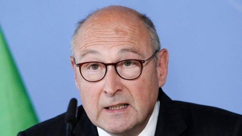 Rolf Buch: Vonovia will Mietern in Energiekosten-Not nun doch nicht kündigen