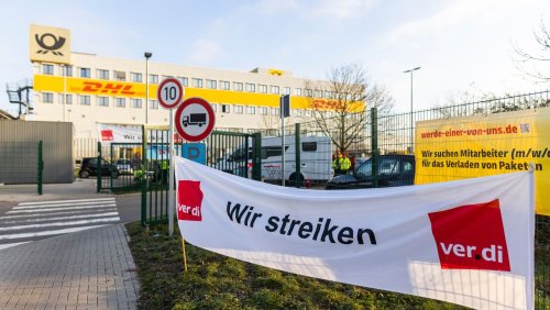Tarifkonflikt mit der Deutschen Post: Briefträger und Paketboten setzen Warnstreiks fort