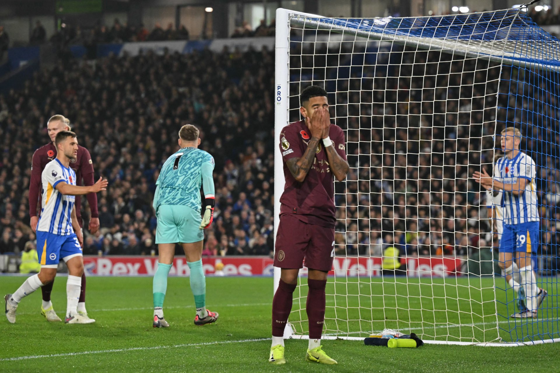 Man City fans pinpoint one thing ‘weird’ player needs to improve on after Brighton performance