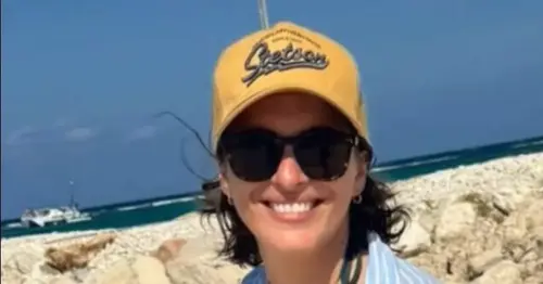 Line of Duty's Vicky McClure looks incredible in beach snap as she says 'thank you'