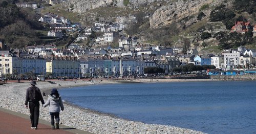Llandudno hoteliers claim bedsit in resort's holiday zone 'plagued by drug use and anti-social behaviour'
