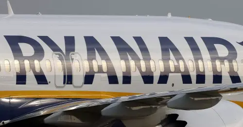 Ryanair boss apologies to passengers as flights cancelled over winter