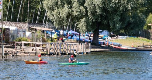 The tranquil waterside spot off the M60 to visit on a sunny day - Manchester Evening News