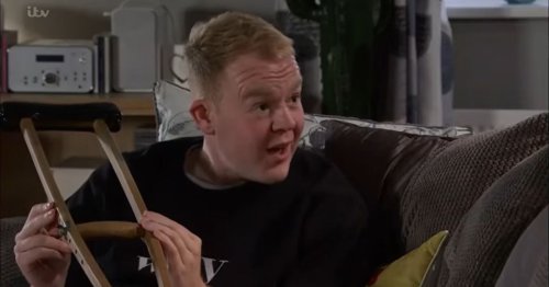 ITV Coronation Street fans point out same issue with Craig Tinker's crutch plans
