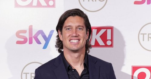Vernon Kay says 'I think your wife and my wife need a chat' after home life confession