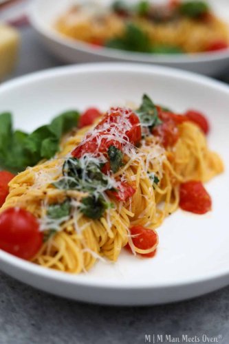 Angel Hair Pasta with Tomato and Basil