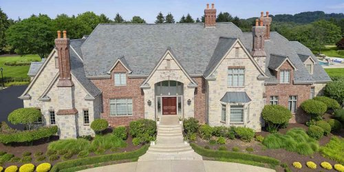 Pennsylvania’s Most Expensive Listing, a Solar-Powered Florida Beach House and More
