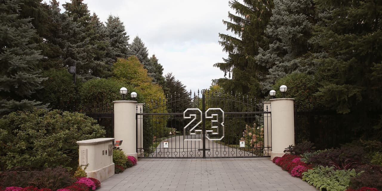 Michael Jordan’s Former Chicago Mansion Is off the Rental Market