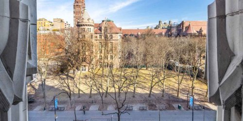 Manhattan Home of Robert MacNeil, Longtime Host of PBS ‘NewsHour,’ Selling for $5.5 Million